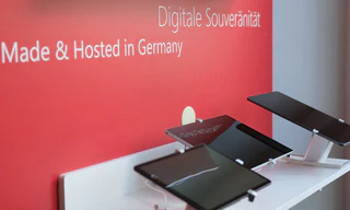 Mobile Wall